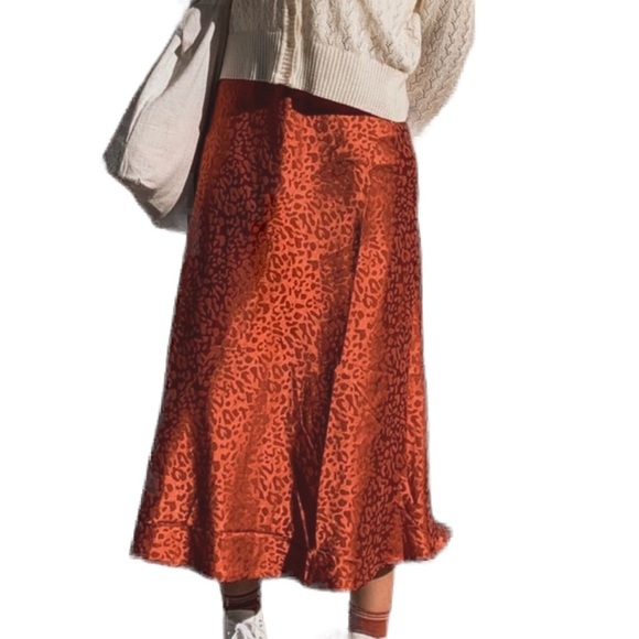 NWOT Passion Rust colored Leopard midi slip skirt Size 8 - Picture 1 of 11
